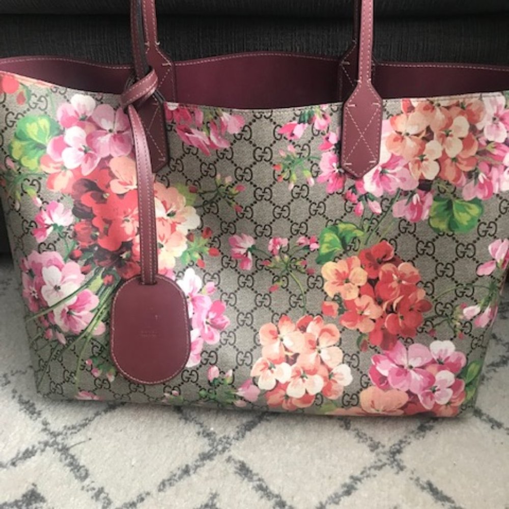 Gucci GG bloom medium reversible leather tote bag